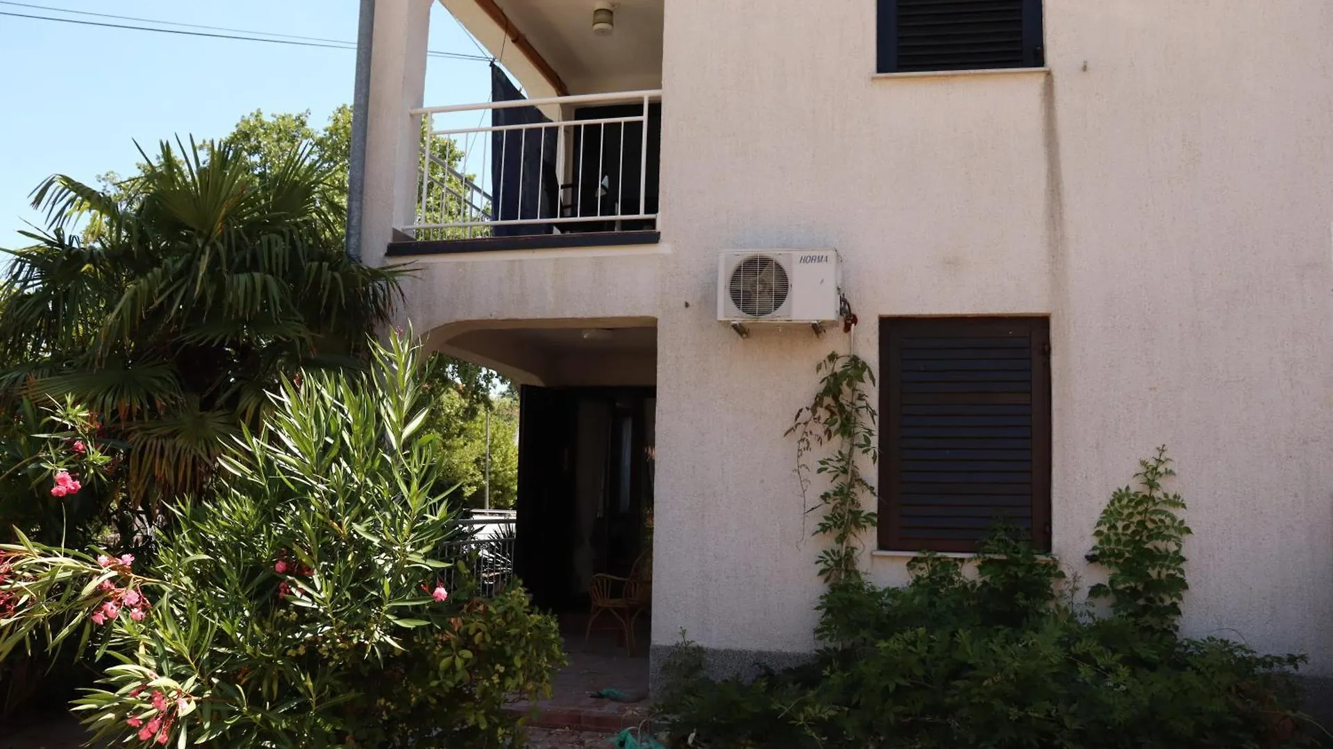 Shoreline Serenity Apartment Vantacici